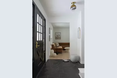 4261 Winchester Court, Minnetonka, MN 55345 - Photo 5