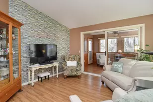 8807 Norway St NW, Coon Rapids, MN 55433 - Photo 9