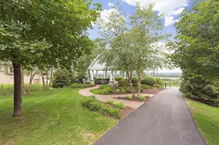 15549 Lilac Dr, Eden Prairie, MN 55347 - Photo 37