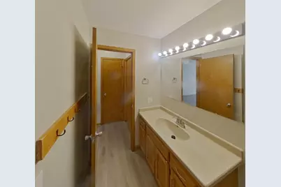 4350 Thornhill Lane, Vadnais Heights, MN 55127 - Photo 15