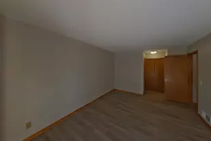 4350 Thornhill Ln, Vadnais Heights, MN 55127 - Photo 9