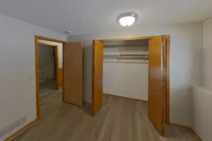 4350 Thornhill Ln, Vadnais Heights, MN 55127 - Photo 13