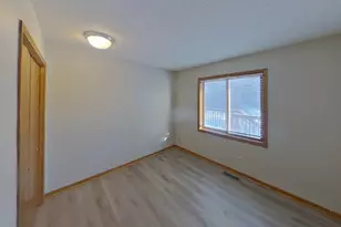 4350 Thornhill Ln, Vadnais Heights, MN 55127 - Photo 11