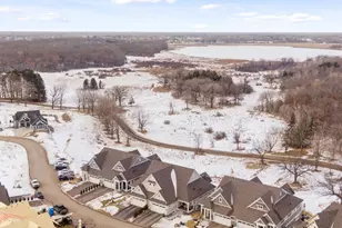 47 Spring Farm Rd, North Oaks, MN 55127 - Photo 29