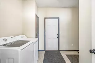 8594 Dolphin Rd, Princeton, MN 55371 - Photo 13