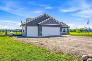 8594 Dolphin Rd, Princeton, MN 55371 - Photo 27