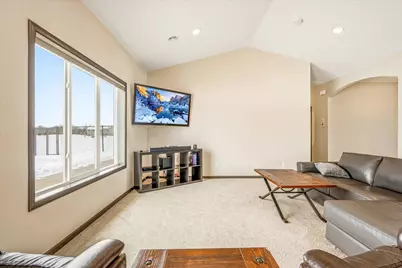 8594 Dolphin Road, Princeton, MN 55371 - Photo 9