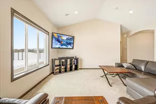 8594 Dolphin Rd, Princeton, MN 55371 - Photo 9