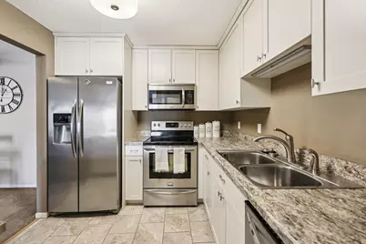 3425 Golfview Drive #216, Eagan, MN 55123 - Photo 9