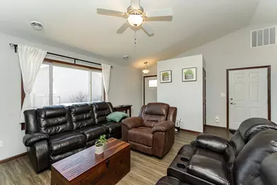 702 Southfork Place SE, Kasson, MN 55944 - Photo 7