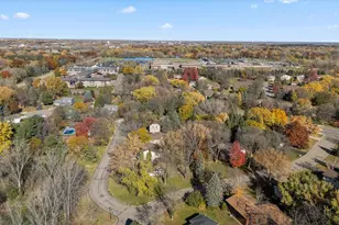 3048 Camelot Cir, Woodbury, MN 55125 - Photo 37