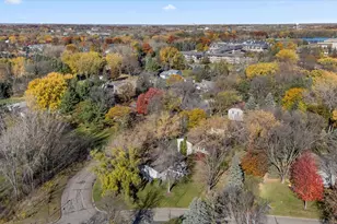 3048 Camelot Cir, Woodbury, MN 55125 - Photo 35