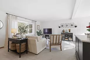 3048 Camelot Cir, Woodbury, MN 55125 - Photo 7