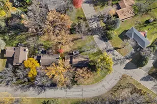 3048 Camelot Cir, Woodbury, MN 55125 - Photo 15