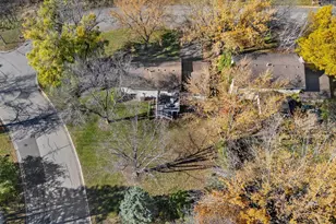 3048 Camelot Cir, Woodbury, MN 55125 - Photo 9