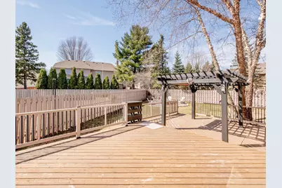 129 Hemlock Place, Vadnais Heights, MN 55127 - Photo 39