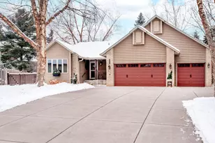 129 Hemlock Pl, Vadnais Heights, MN 55127 - Photo 7