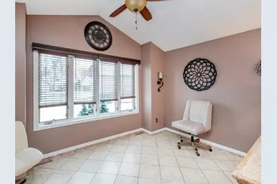 129 Hemlock Place, Vadnais Heights, MN 55127 - Photo 19