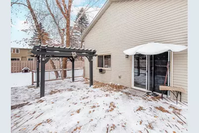 129 Hemlock Place, Vadnais Heights, MN 55127 - Photo 37