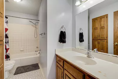 8525 Maplebrook Parkway N, Brooklyn Park, MN 55445 - Photo 15
