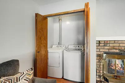 8525 Maplebrook Parkway N, Brooklyn Park, MN 55445 - Photo 5