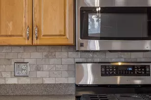 1025 Colby St, Saint Paul, MN 55116 - Photo 11