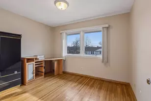 1025 Colby St, Saint Paul, MN 55116 - Photo 13