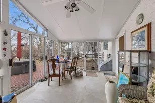 1025 Colby St, Saint Paul, MN 55116 - Photo 7