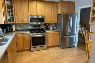 1025 Colby St, Saint Paul, MN 55116 - Photo 3