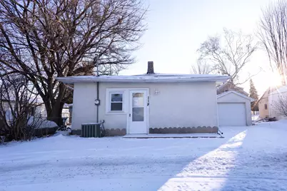 118 13th Avenue S, South Saint Paul, MN 55075 - Photo 1