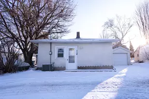 118 13th Ave S, South Saint Paul, MN 55075 - Photo 1