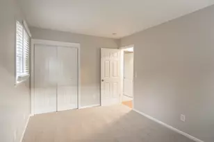 6418 Knoll Street N, Golden Valley, MN 55427 - Photo 11