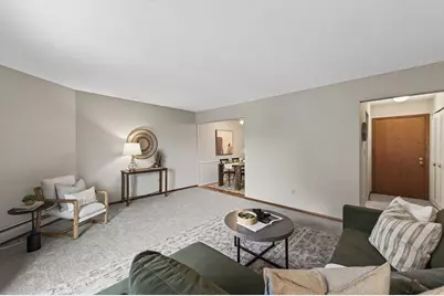 3153 Old Highway 8 #304, Roseville, MN 55418 - Photo 3