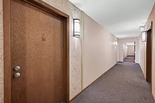 3153 Old Hwy 8, Roseville, MN 55418 - Photo 17