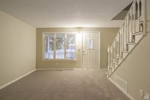 38 Winona St W, Saint Paul, MN 55107 - Photo 3