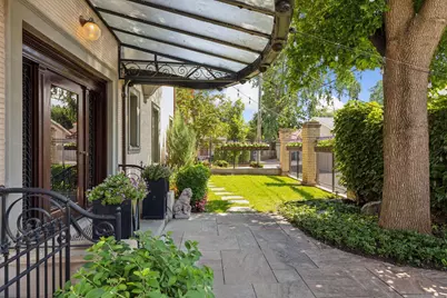 2218 Lake Of The Isles Parkway W, Minneapolis, MN 55405 - Photo 39