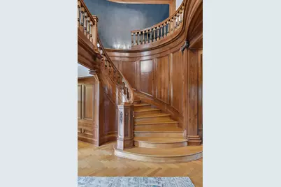 2218 Lake Of The Isles Parkway W, Minneapolis, MN 55405 - Photo 5