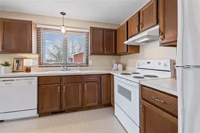 1112 67th Avenue N, Brooklyn Center, MN 55430 - Photo 13