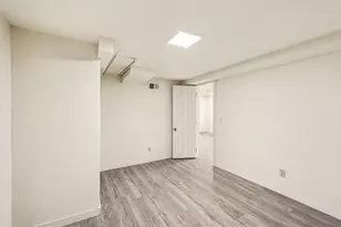 4701 Bryant Ave N, Minneapolis, MN 55430 - Photo 29