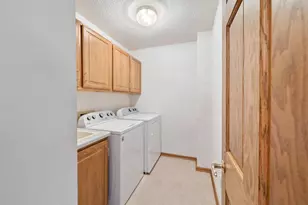 8111 Kimberly Ln N, Maple Grove, MN 55311 - Photo 13