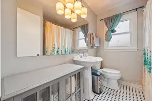 5401 Hampshire Ave N, Crystal, MN 55428 - Photo 17