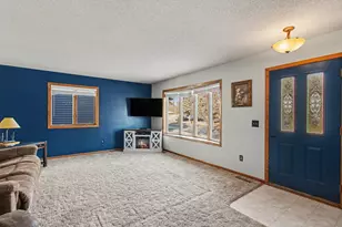 239 W Minnesota St, Le Center, MN 56057 - Photo 5