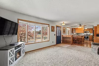 239 W Minnesota Street, Le Center, MN 56057 - Photo 7