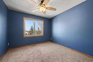 920 Sunrise Ln, Belle Plaine, MN 56011 - Photo 9