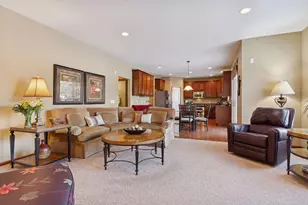 6975 Timber Ridge Hollow S, Cottage Grove, MN 55016 - Photo 11