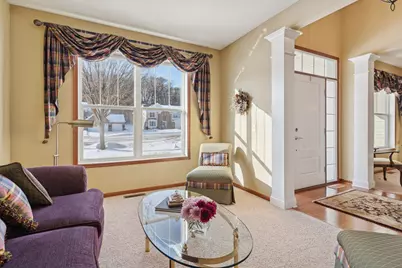 6975 Timber Ridge Hollow S, Cottage Grove, MN 55016 - Photo 5