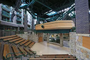 7605 Edinborough Way, Edina, MN 55435 - Photo 27