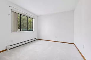 7605 Edinborough Way, Edina, MN 55435 - Photo 15