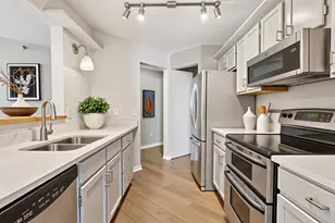 7605 Edinborough Way, Edina, MN 55435 - Photo 3