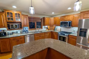 2722 Campus Ln, Albert Lea, MN 56007 - Photo 5